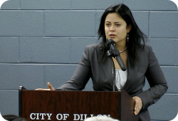 Barack Obama's sister, Dr. Maya Soetoro-Ng, visited the Pee Dee this evening to talk to folks in Dillon about her brother Barack and his plan to improve education for all children. One of the subjects Soetoro-Ng stressed from the very beginning was Barack's commitment to public education (Source: students.barackobama.com)